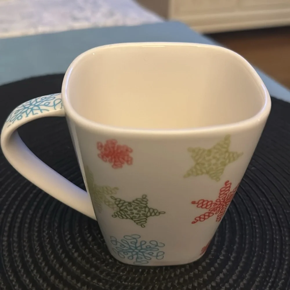 Starbucks 2005 Christmas Stars & Snowflakes Square Mug
